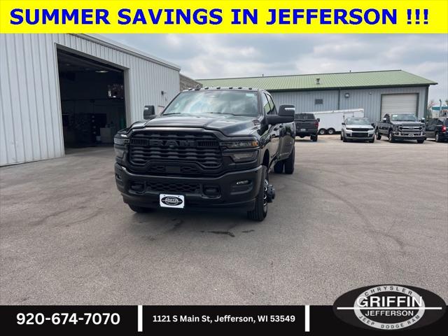 2025 RAM Ram 3500 RAM 3500 BIG HORN CREW CAB 4X4 8 BOX