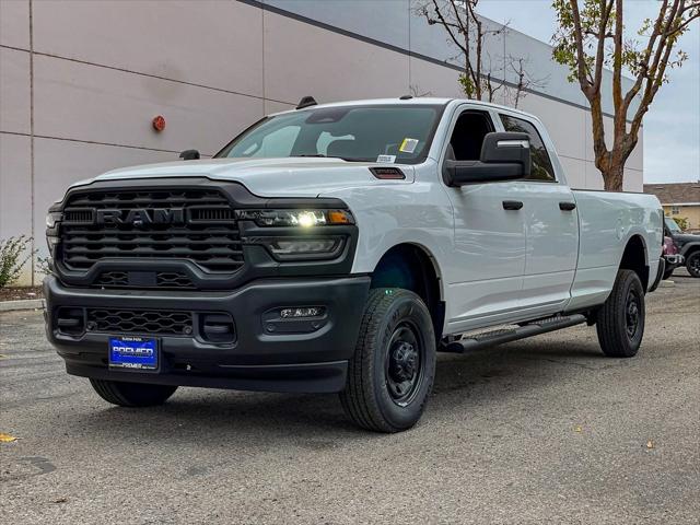 2025 RAM Ram 2500 RAM 2500 TRADESMAN CREW CAB 4X4 8 BOX
