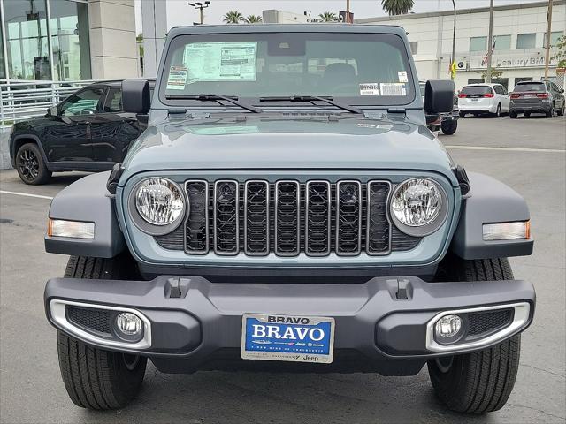 2025 Jeep Gladiator GLADIATOR SPORT S 4X4