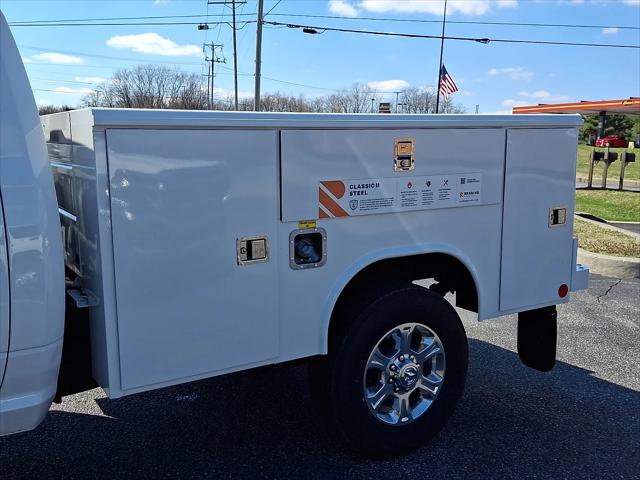 2025 Ram 3500 Big Horn Regular Cab 4x4 8' Box