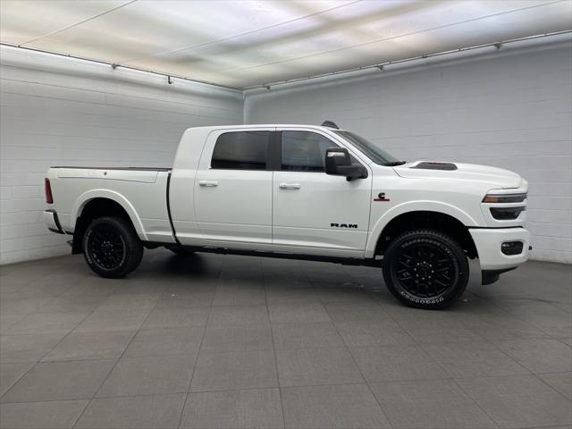2025 RAM Ram 2500 RAM 2500 LIMITED MEGA CAB 4X4 64 BOX