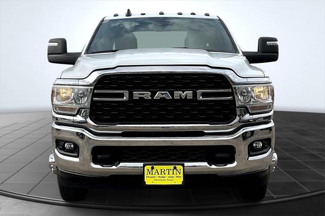 2024 RAM 3500 Big Horn Crew Cab 4x4 8 Box
