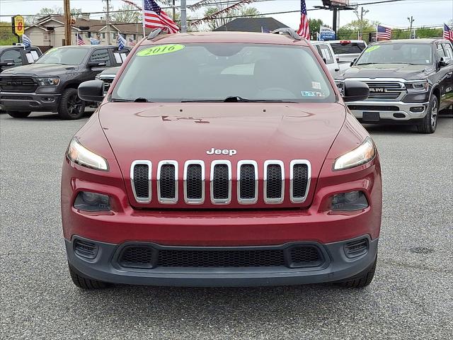 2016 Jeep Cherokee Sport