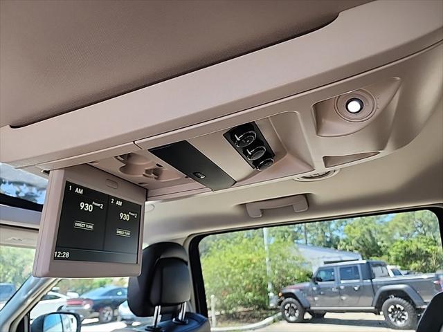 2015 Chrysler Town and Country Limited Platinum