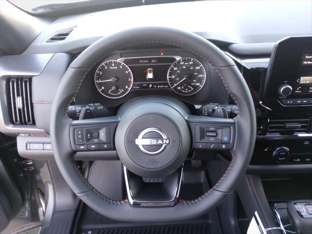 2025 Nissan Pathfinder SV 4WD