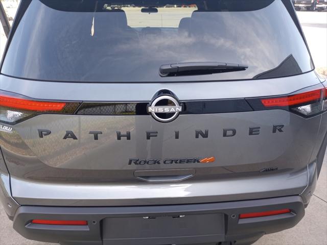 2025 Nissan Pathfinder SV 4WD