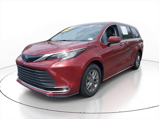 2022 Toyota Sienna XLE