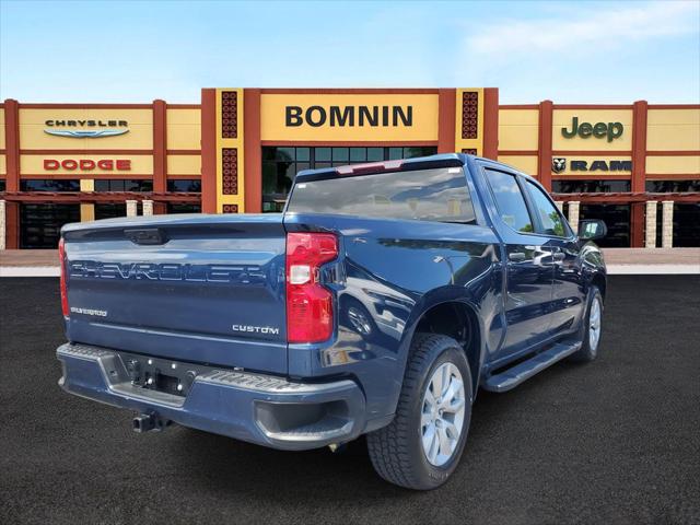 2023 Chevrolet Silverado 1500 2WD Crew Cab Short Bed Custom