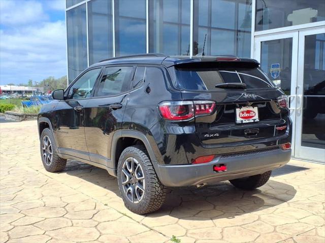 2025 Jeep Compass COMPASS TRAILHAWK 4X4