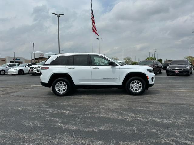 2022 Jeep Grand Cherokee Laredo 4x4