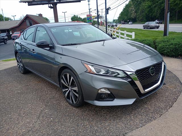 2022 Nissan Altima SR FWD