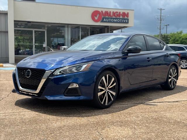 2022 Nissan Altima SR FWD