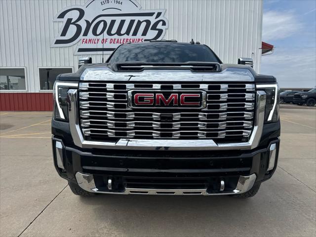 2024 GMC Sierra 2500HD 4WD Crew Cab Standard Bed Denali