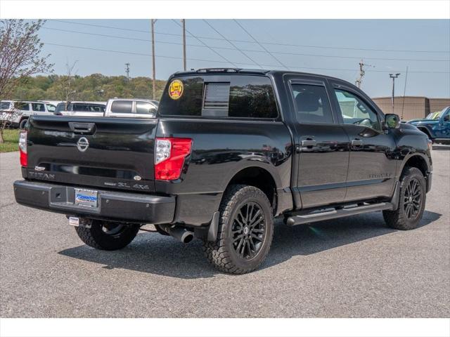 2018 Nissan TITAN SL
