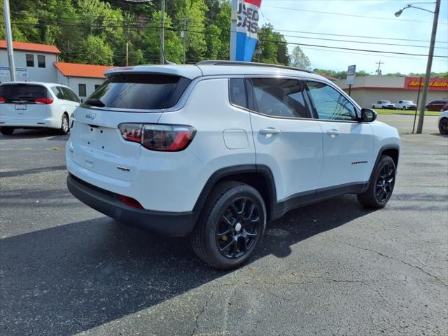 2022 Jeep Compass Latitude Lux 4x4