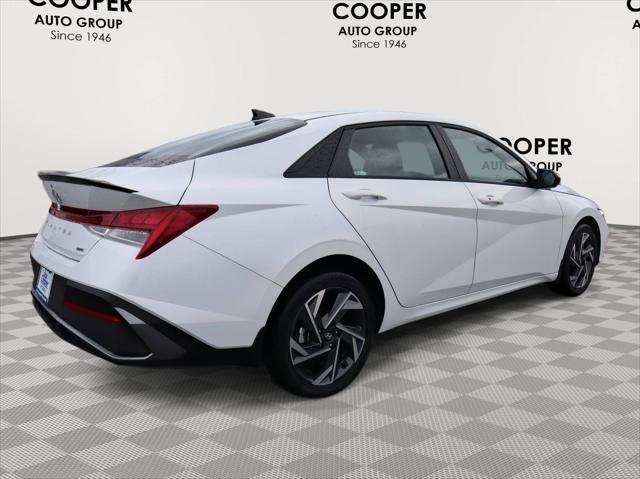 2025 Hyundai Elantra Hybrid SEL Sport
