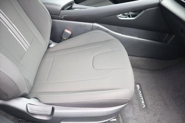 2025 Hyundai Elantra Hybrid SEL Sport