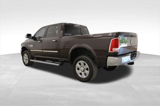 2017 RAM 2500 Laramie Crew Cab 4x4 64 Box