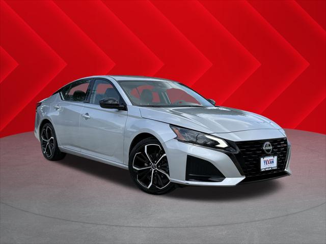 2023 Nissan Altima SR FWD