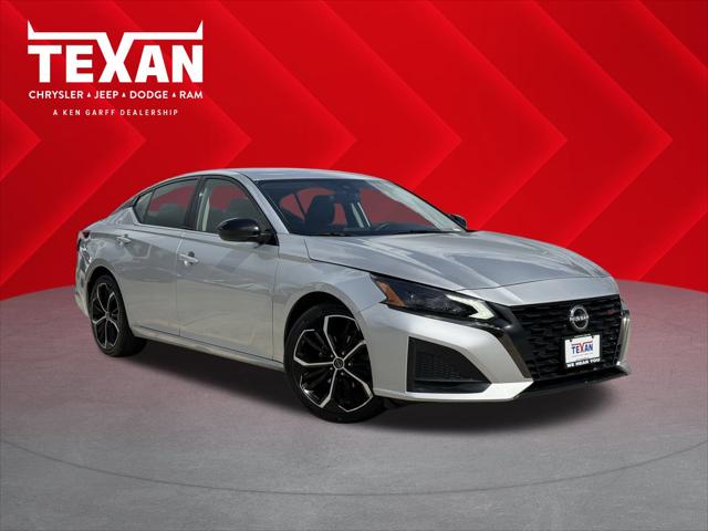 2023 Nissan Altima SR FWD