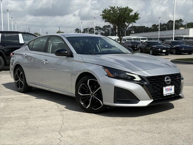 2023 Nissan Altima SR FWD
