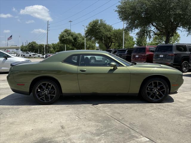 2022 Dodge Challenger SXT