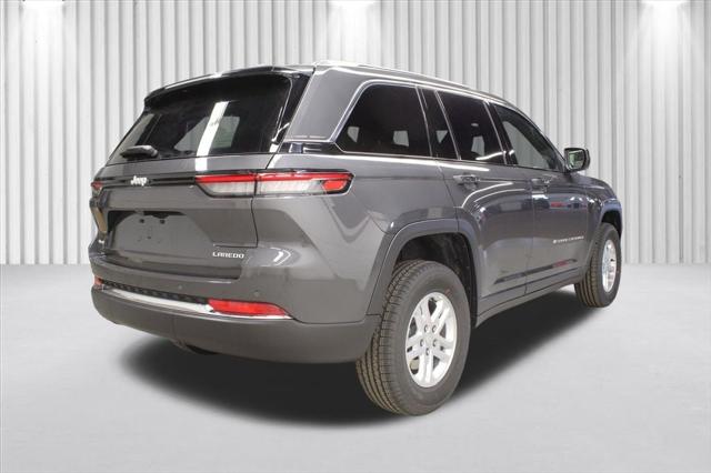 2025 Jeep Grand Cherokee GRAND CHEROKEE LAREDO 4X4