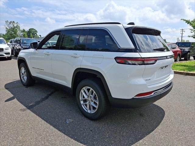 2025 Jeep Grand Cherokee GRAND CHEROKEE LAREDO X 4X4