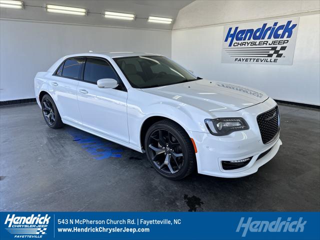 2022 Chrysler 300 Touring L