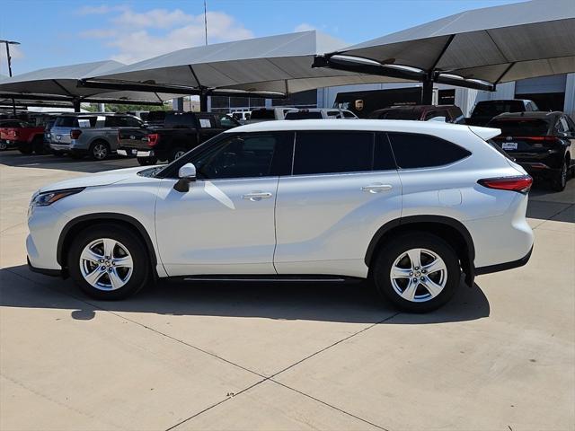 2020 Toyota Highlander LE