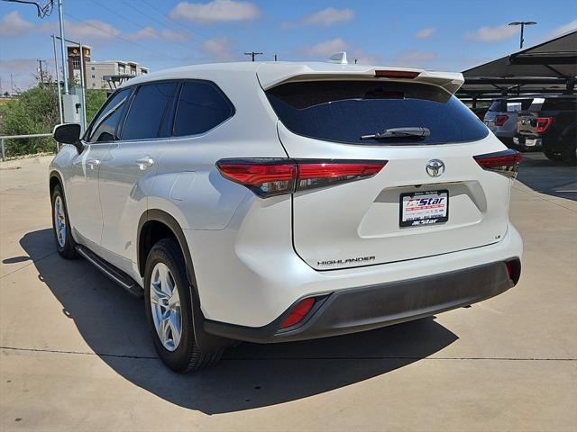 2020 Toyota Highlander LE