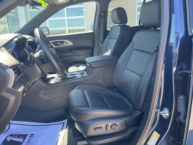2023 Chevrolet Traverse AWD LT Leather