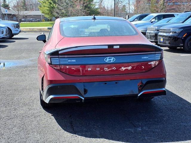 2025 Hyundai Sonata Hybrid Limited