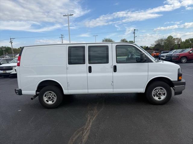 2022 GMC Savana Cargo RWD 2500 Regular Wheelbase Work Van