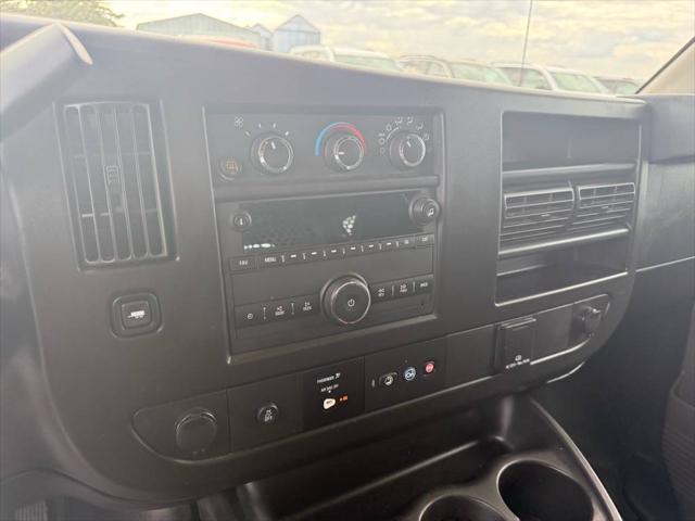 2022 GMC Savana Cargo RWD 2500 Regular Wheelbase Work Van