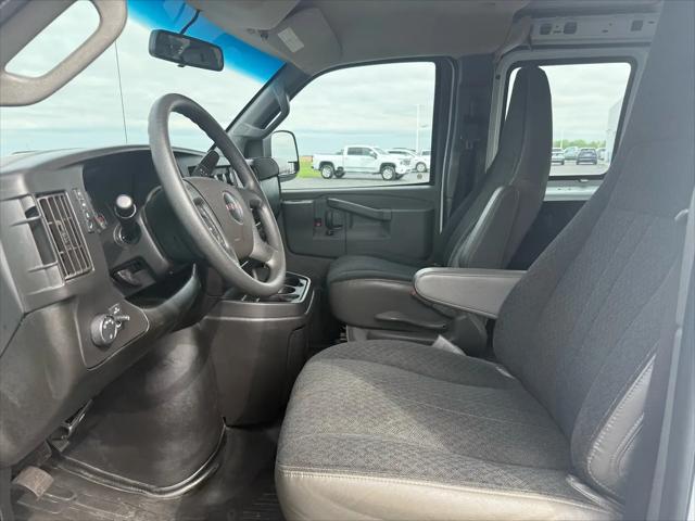 2022 GMC Savana Cargo RWD 2500 Regular Wheelbase Work Van