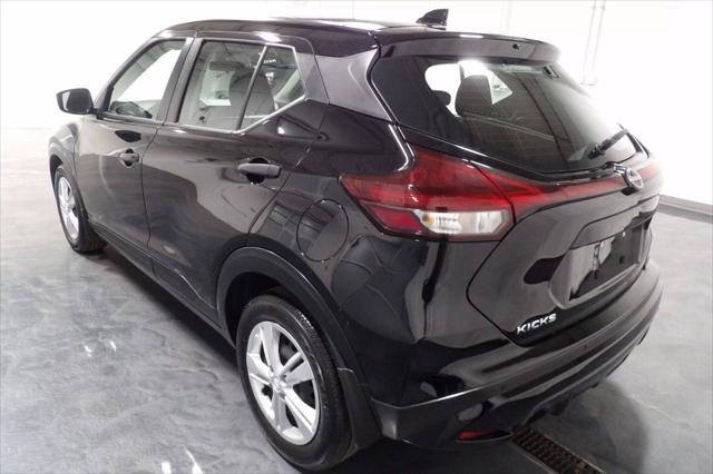 2024 Nissan Kicks S Xtronic CVT