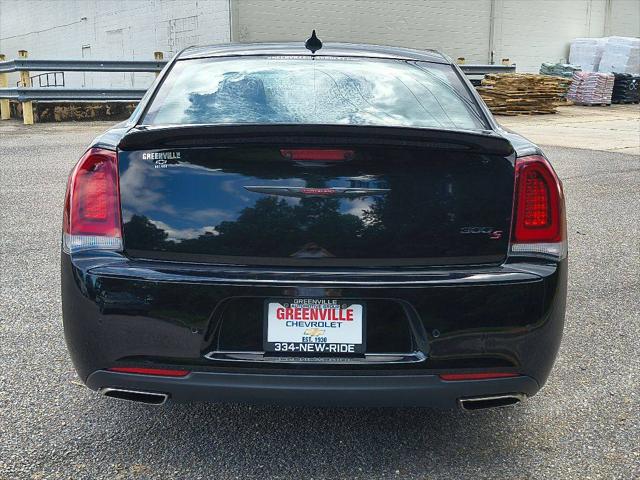 2021 Chrysler 300 300S
