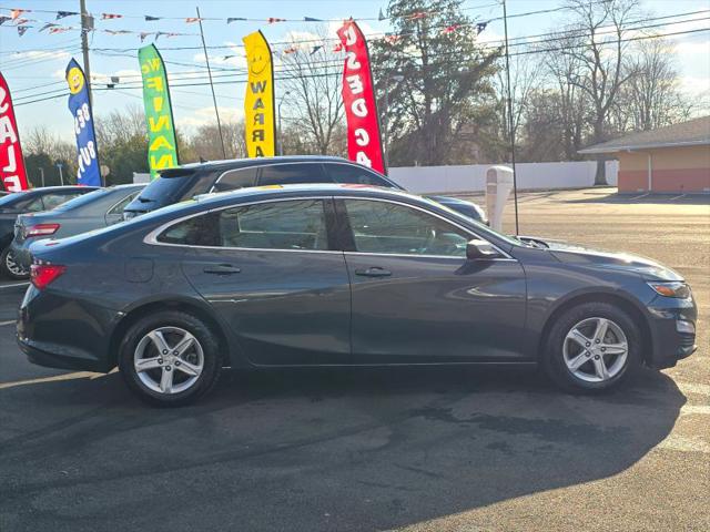 2020 Chevrolet Malibu FWD 1FL
