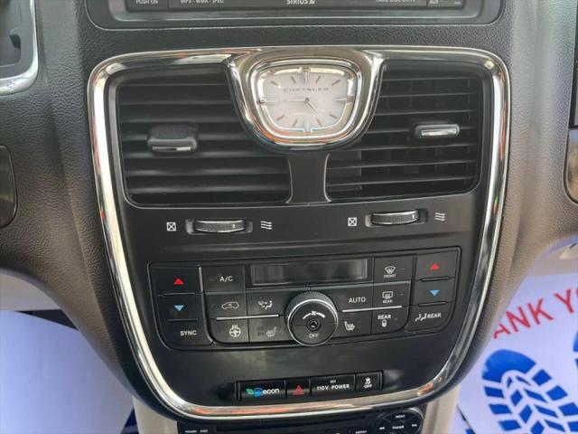 2011 Chrysler Town & Country Touring-L