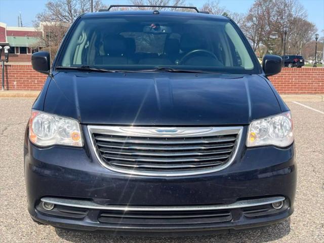 2011 Chrysler Town & Country Touring-L