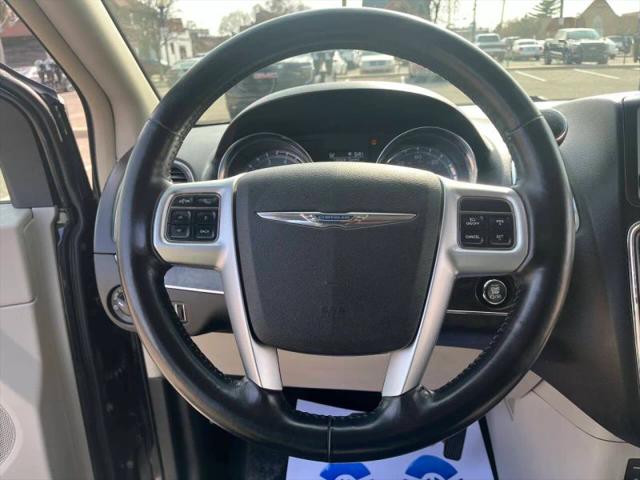 2011 Chrysler Town & Country Touring-L
