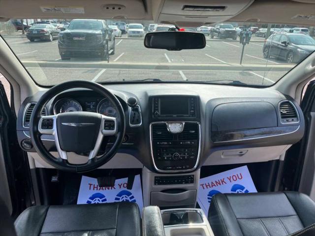 2011 Chrysler Town & Country Touring-L