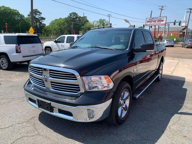 2017 Ram 1500 Lone Star Crew Cab 4x4 5'7" Box
