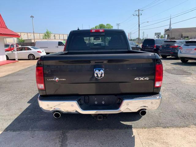 2017 Ram 1500 Lone Star Crew Cab 4x4 5'7" Box