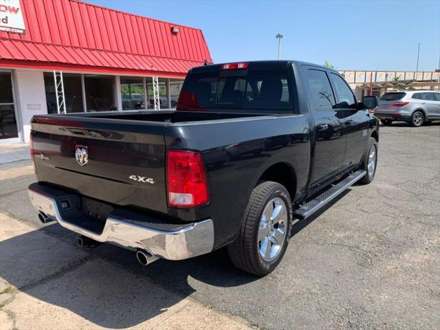2017 Ram 1500 Lone Star Crew Cab 4x4 5'7" Box