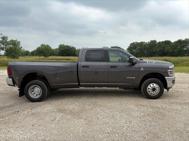 2025 RAM Ram 3500 RAM 3500 BIG HORN CREW CAB 4X4 8 BOX