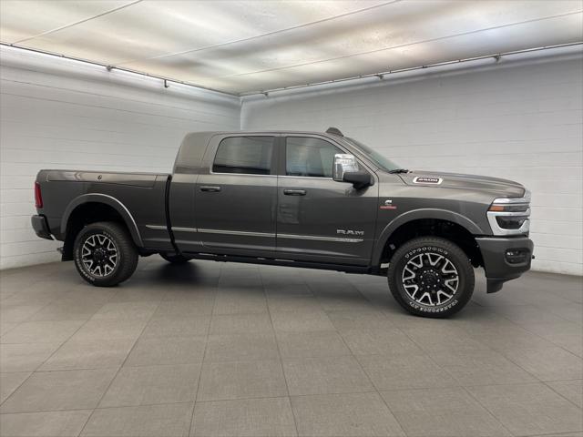 2025 RAM Ram 2500 RAM 2500 LIMITED MEGA CAB 4X4 64 BOX