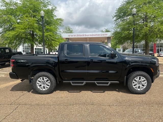 2024 Nissan Frontier Crew Cab SV 4x4