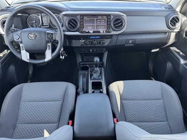 vehicle thumbnail - 42106899